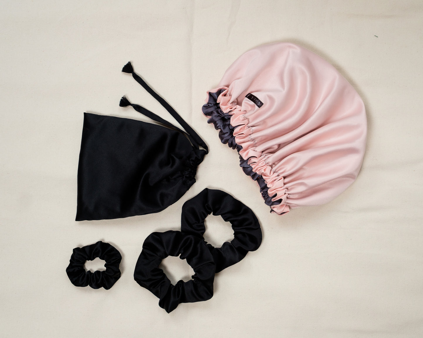 Scrunchie cetim Tuffa para o cabelo pack com 2 unidades