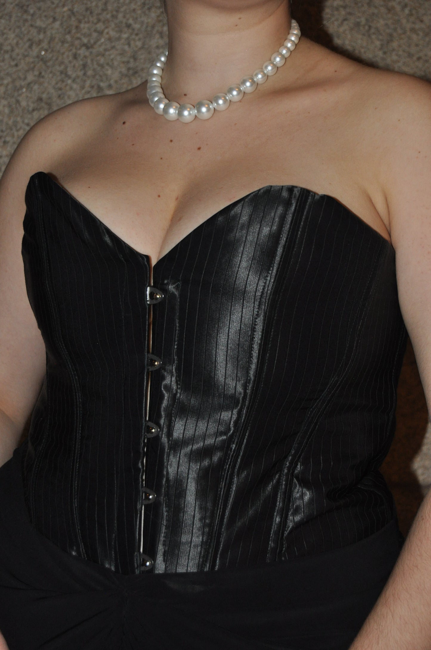 Corset Bia preto em cetim Fatale