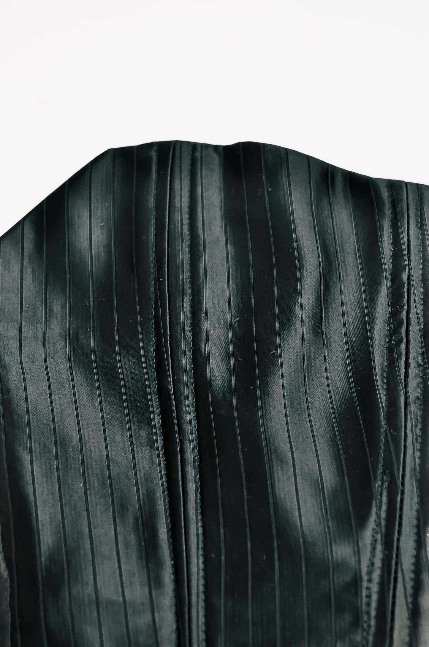 Corset Bia preto em cetim Fatale